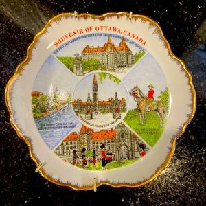 Ottawa Canada Collectors’ Souvenir Plate.